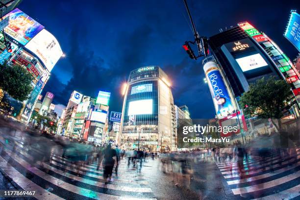 渋谷クロッシングストック写真のフィッシュアイビュー - スクランブル交差点 ストックフォトと画像