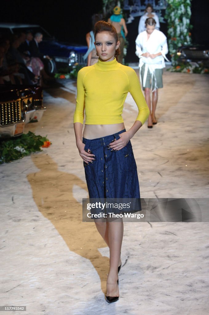 Olympus Fashion Week Spring 2006 - Gwen Stefani for L.A.M.B. - Runway