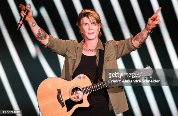Johnny Rzeznik of Goo Goo Dolls performs on stage during the Rock in Rio 2019 - Day 3 at Cidade do Rock on September 29, 2019 in Rio de Janeiro,...
