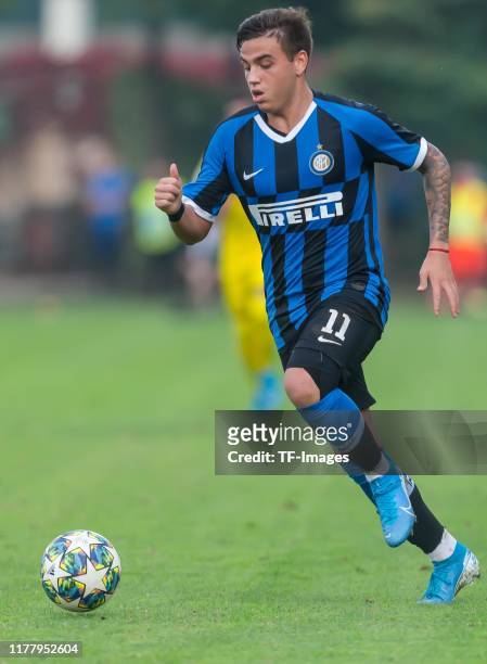 Matias Fonseca of Inter Mailand U19 controls the ball during the UEFA Youth League match between Inter Mailand U19 and Borussia Dortmund U19 at...