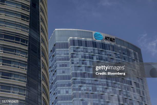 223 Att Headquarters Photos & High Res Pictures - Getty Images