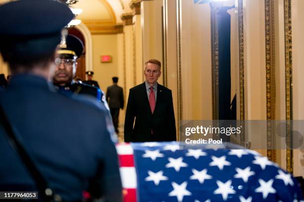 Sen. James Lankford pays his respects to U.S. Rep. Elijah Cummings as Cummings lies in state outside of the House Chamber in the Will-Rodgers...