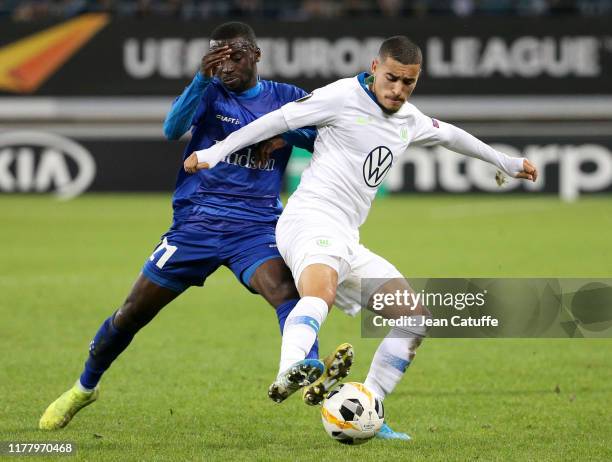 William de Asevedo Furtado of Wolfsburg, Nana Asare of Gent during the UEFA Europa League group I match between KAA Gent and VfL Wolfsburg at...