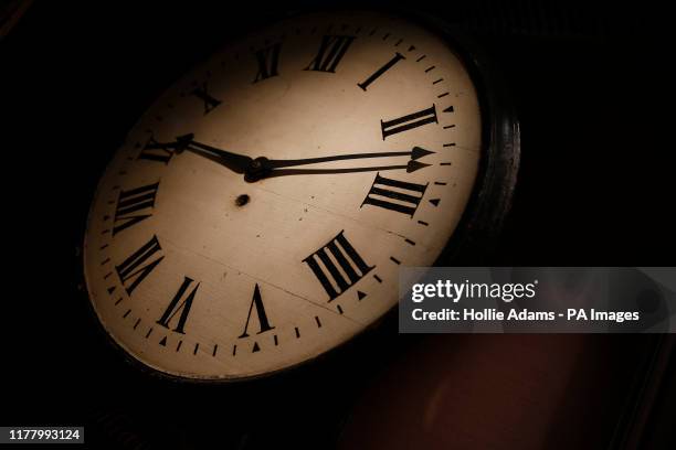 Part Time Clock Photos and Premium High Res Pictures - Getty Images