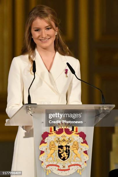 - Cérémonie organisée à l'occasion des 18 ans de la princesse Elisabeth,Duchesse de Brabant - Viering van de 18de verjaardag van prinses Elisabeth,...