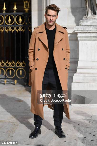 Jon Kortajarena attends the Stella McCartney Womenswear Spring/Summer 2020 show as part of Paris Fashion Week on September 30, 2019 in Paris, France.