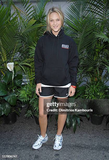 Beau Garrett during 10th Annual Entertainment Industry Foundation's Revlon Run/Walk For Women in New York at Times Square and ends at the East Meadow...