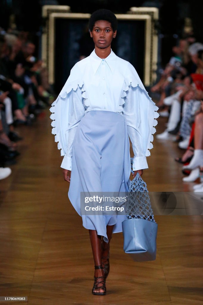 Stella McCartney : Runway - Paris Fashion Week - Womenswear Spring Summer 2020