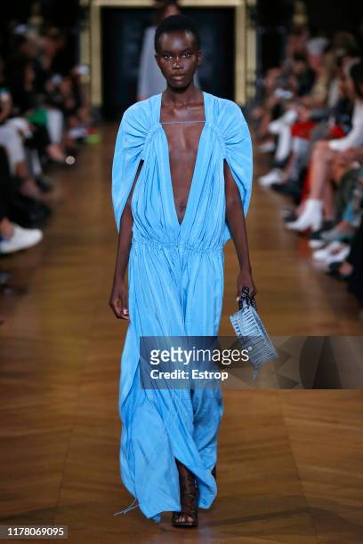 Model walks the runway during the Stella McCartney Womenswear Spring/Summer 2020 show as part of Paris Fashion Week on September 30, 2019 in Paris,...