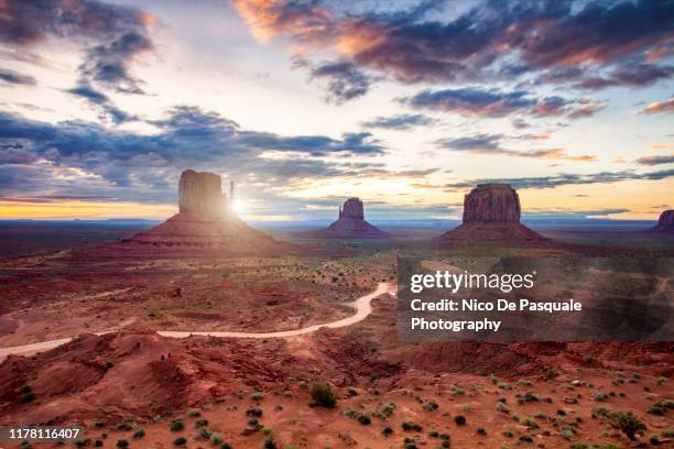 monument valley - phoenix arizona 個照片及圖片檔