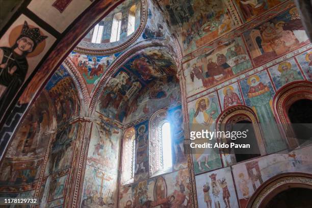 frescos in the church of gelati monastery, kutaisi, georgia - georgien stock pictures, royalty-free photos & images