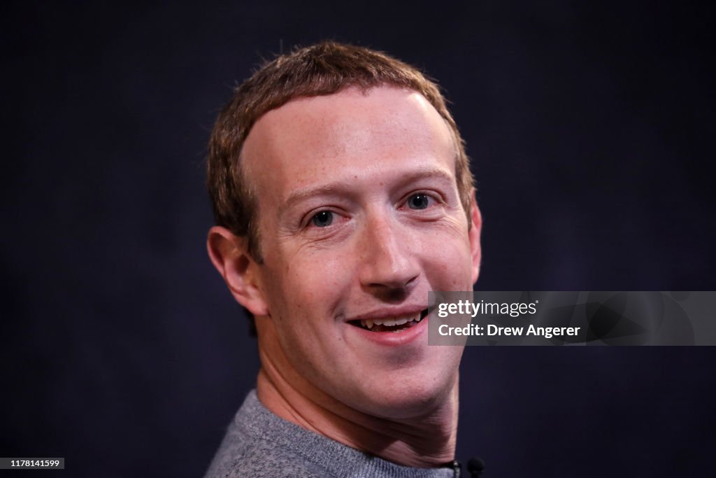 Facebook CEO Mark Zuckerberg And News Corp CEO Robert Thomson Debut Facebook News