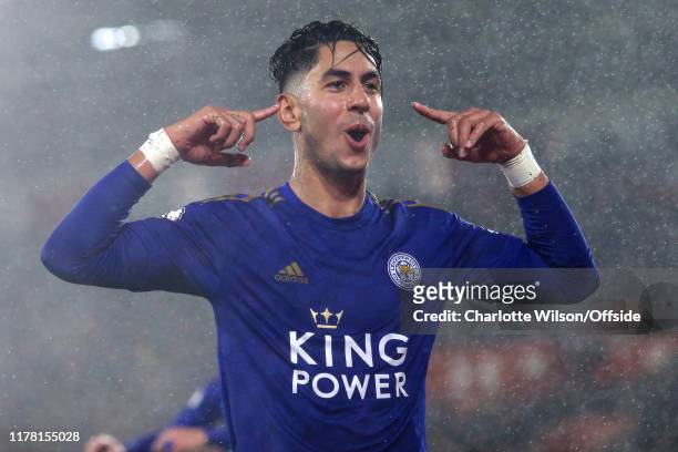 Ayoze Perez of Leicester celebrates scoring their 4th goal during the Premier League match between Southampton FC and Leicester City at St Mary's...