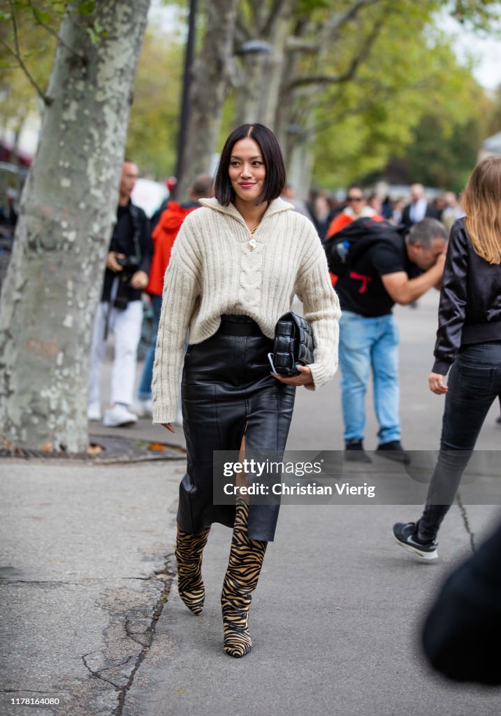 Street Style : Paris Fashion Week - Womenswear Spring Summer 2020 : Day Seven