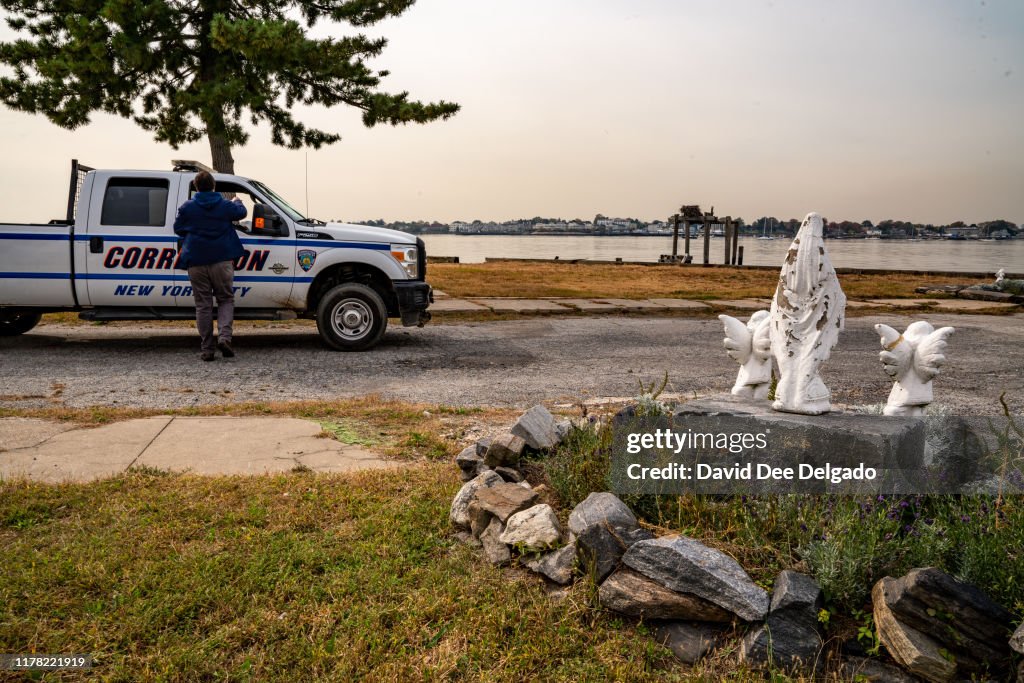 Rikers Island Inmates Maintain Mass Graves On New York's Hart Island For The City's Unclaimed Bodies