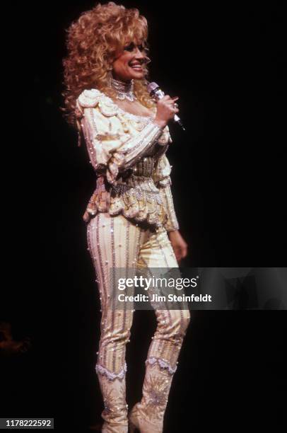 Dolly Parton performs at the Target Center in Minneapolis, Minnesota on October 29, 1990.