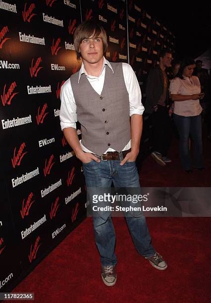 Chris Lowell during Entertainment Weekly/Vavoom 2007 Upfront Party - Red Carpet at The Box in New York City, New York, United States.