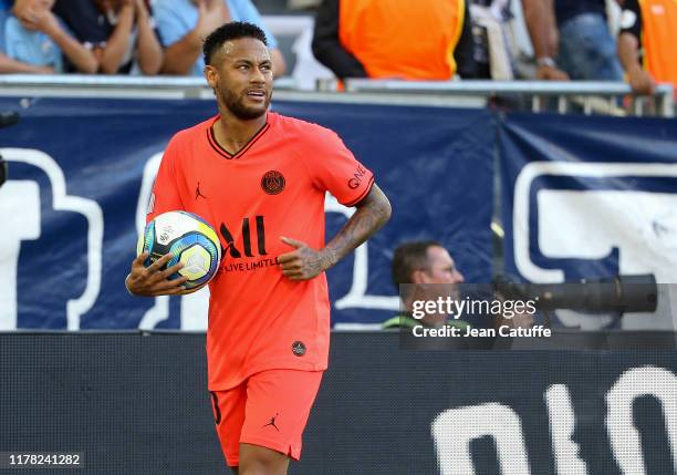 Neymar Jr of PSG during the Ligue 1 match between FC Girondins de Bordeaux and Paris Saint-Germain at Stade Matmut Atlantique on September 28, 2019...