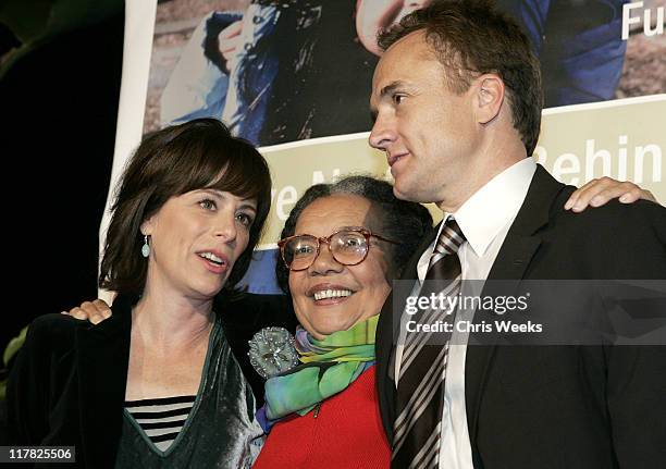 Jane Kaczmarek, Marion Wright Edelman and Bradley Whitford