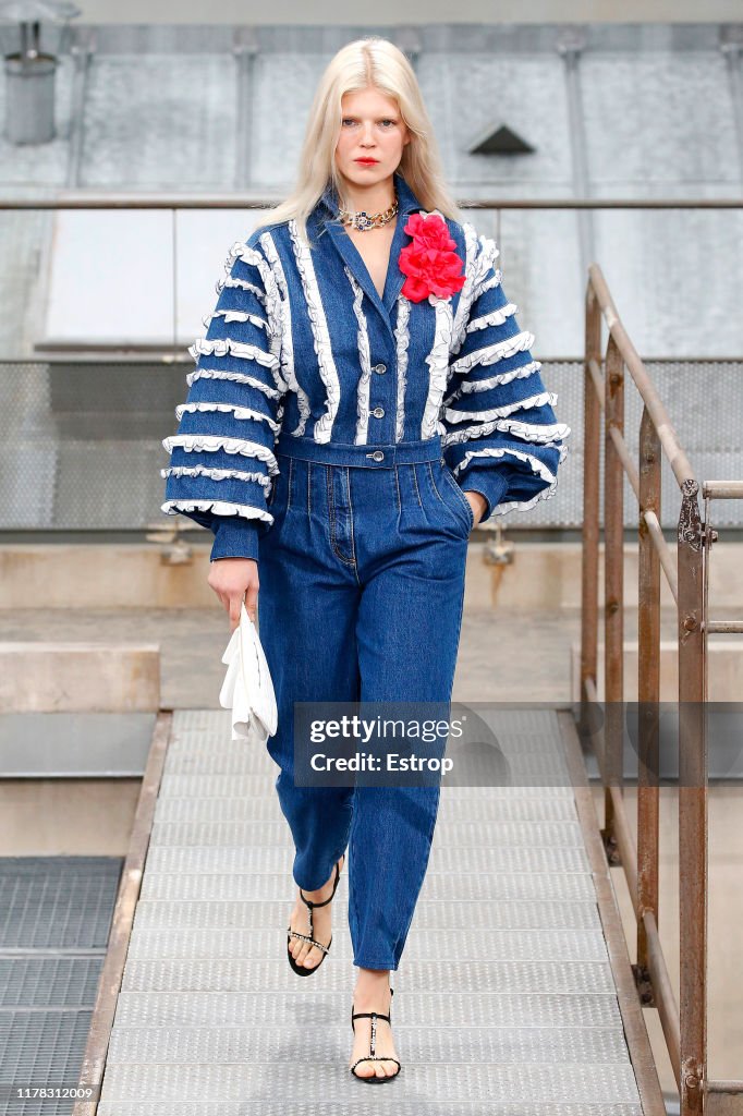 Chanel : Runway - Paris Fashion Week - Womenswear Spring Summer 2020