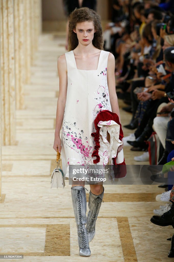 Miu Miu : Runway - Paris Fashion Week - Womenswear Spring Summer 2020