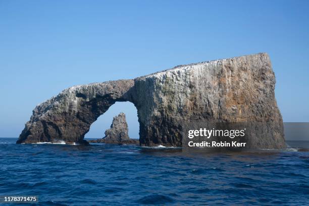 anacapa island arch in channel islands national park - ventura stock-fotos und bilder