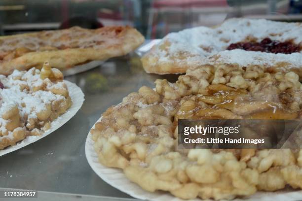 funnel cake - funnel cake stock pictures, royalty-free photos & images