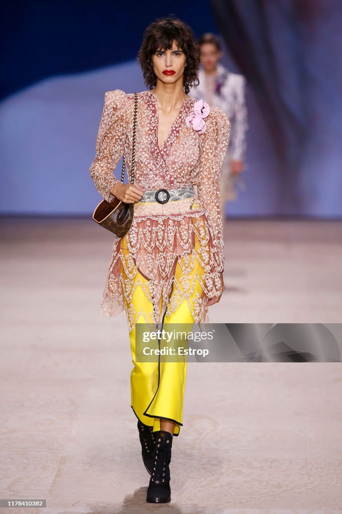 Louis Vuitton : Runway - Paris Fashion Week - Womenswear Spring Summer 2020