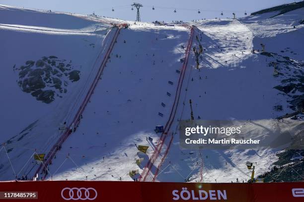Overview of the race track in Soelden in the second run of the Audi FIS Alpine Ski World Cup - Men's Giant Slalom at Rettenbachferner on October 27,...