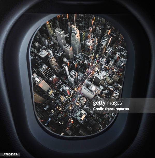 nyc downtown from the plane - lower east side manhattan stock pictures, royalty-free photos & images