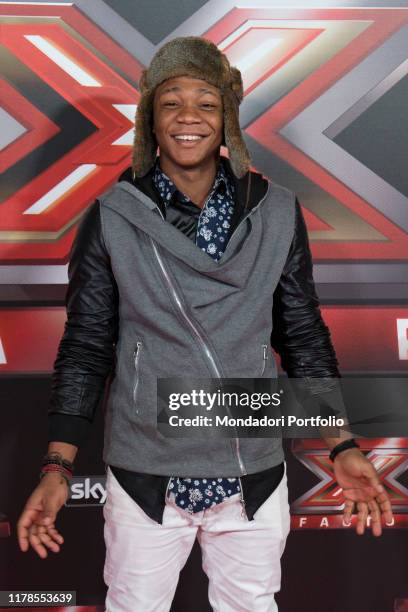 Il cantante e concorrente Samuel Storm al red carpet in occasione della finale della trasmissione televisiva X Factor Italia. Milano, 13 dicembre 2017