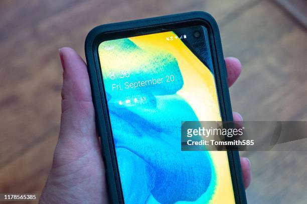 226 Samsung Galaxy S10 Photos and Premium High Res Pictures - Getty Images