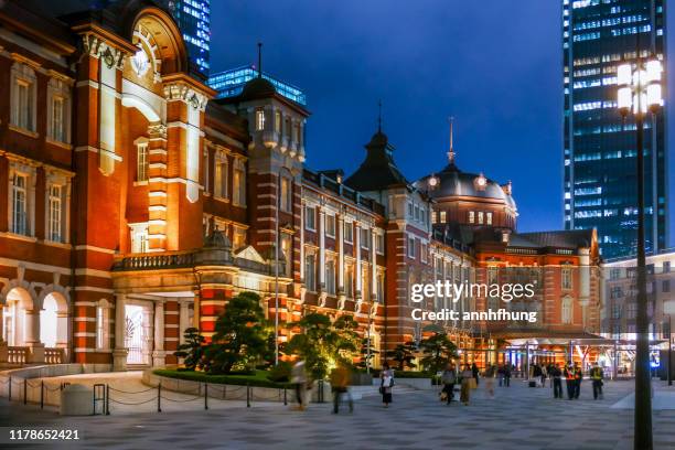 tokyo station in blue hour - tokyo station stock pictures, royalty-free photos & images