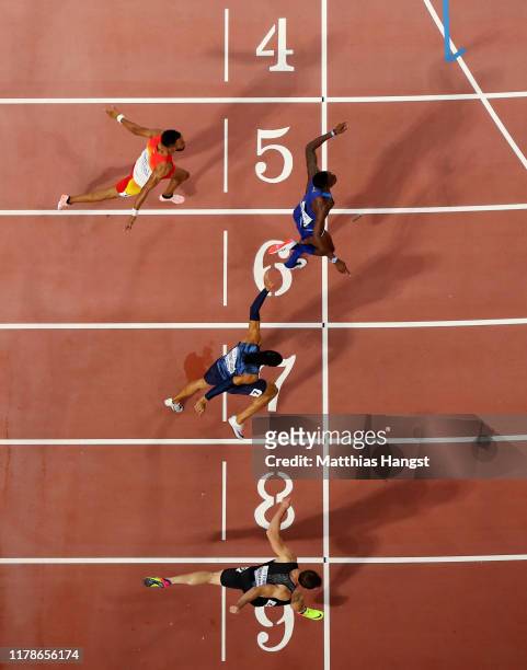 Grant Holloway of the United States celebrates winning the Men's 110 metres hurdles final during day six of 17th IAAF World Athletics Championships...
