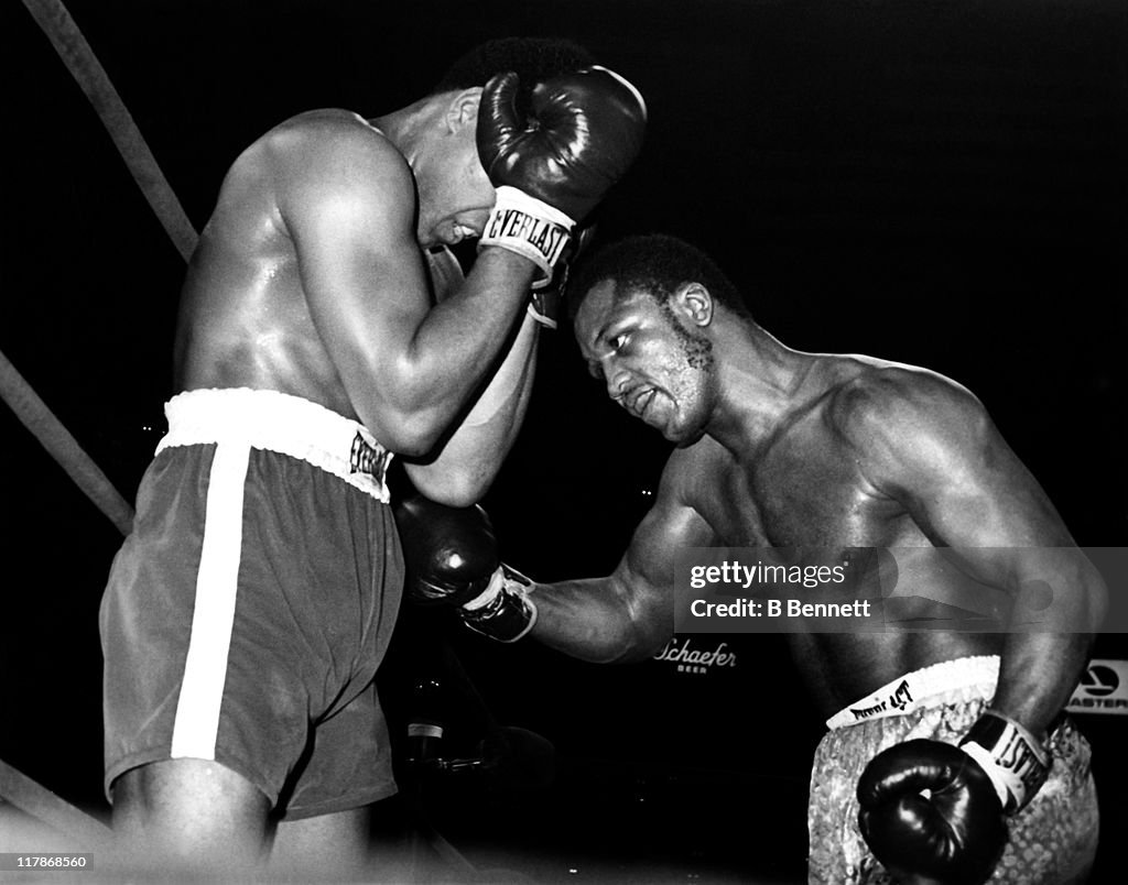 Muhammad Ali v Joe Frazier - 1971 WBC/WBA Heavyweight