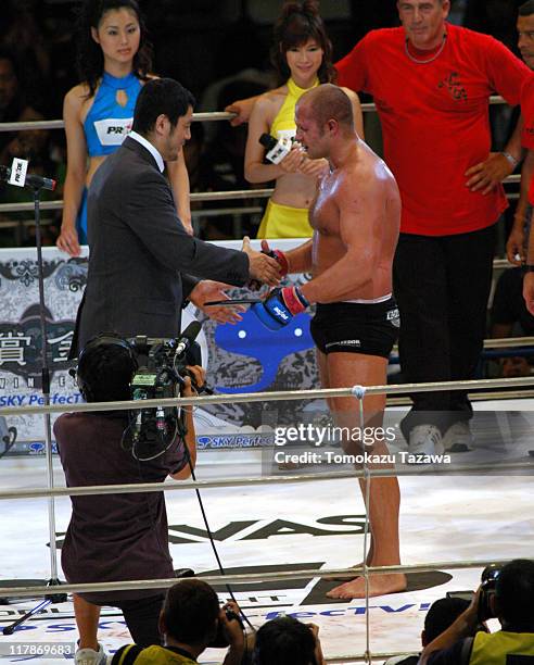 Emelianenko Fedor, the Winner of the PRIDE Heavy Weight Title Match