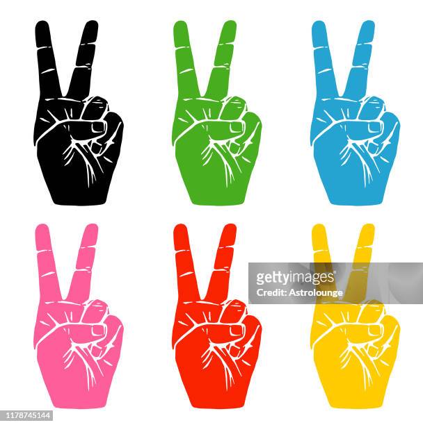 ilustraciones, imágenes clip art, dibujos animados e iconos de stock de señales de paz de mano multicolor - peace