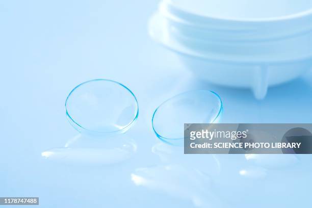 contact lenses and case - lente a contatto foto e immagini stock