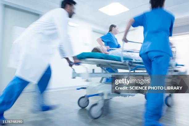 hospital emergency - hospital stockfoto's en -beelden