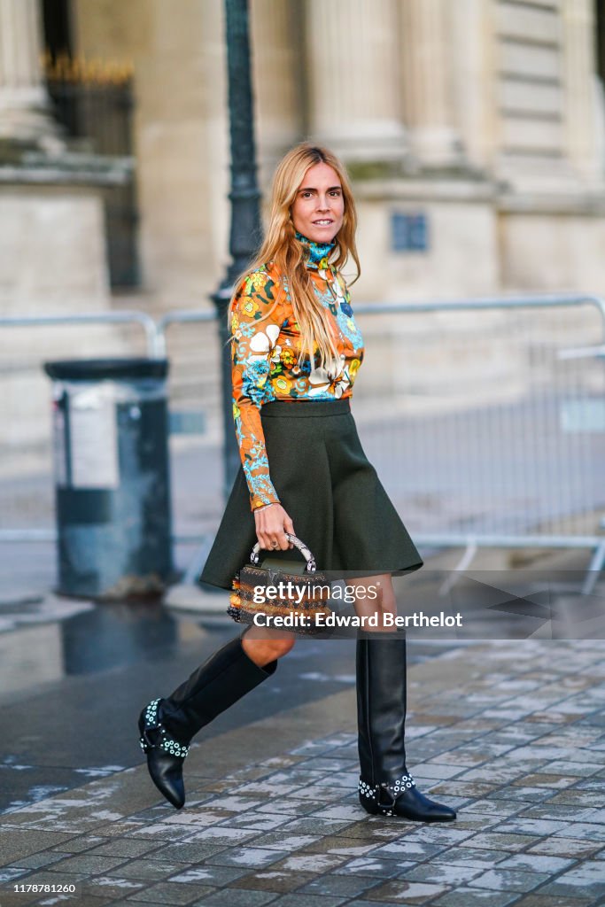 Street Style : Paris Fashion Week - Womenswear Spring Summer 2020 : Day Nine