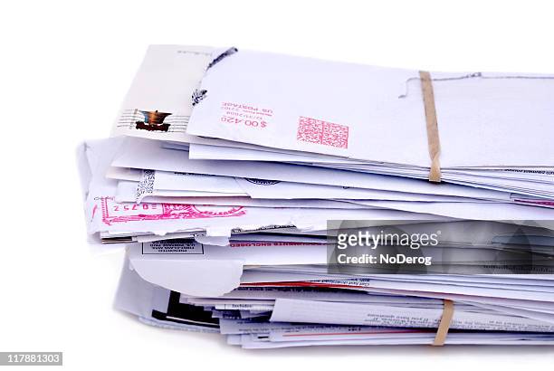 stack of opened mail - credit card and stapel stockfoto's en -beelden