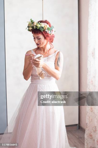 bride-to-be reviving an old tradition - flower crown stock pictures, royalty-free photos & images