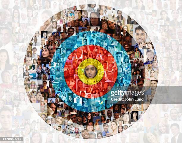targeting and marketing social media - aiming at target stock-fotos und bilder