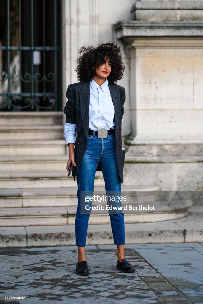 Street Style : Paris Fashion Week - Womenswear Spring Summer 2020 : Day Nine