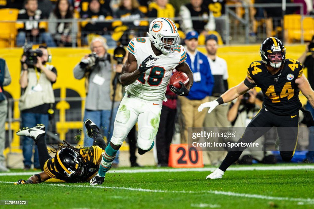 NFL: OCT 28 Dolphins at Steelers