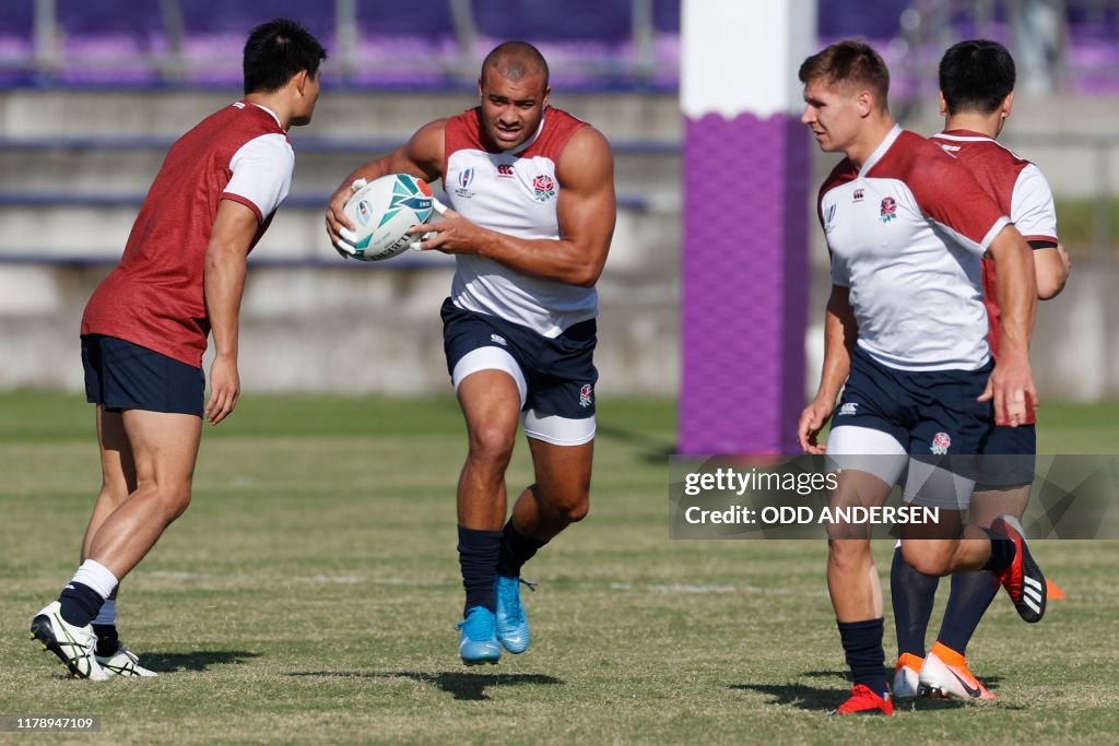 RUGBYU-WC-2019-ENG-TRAINING