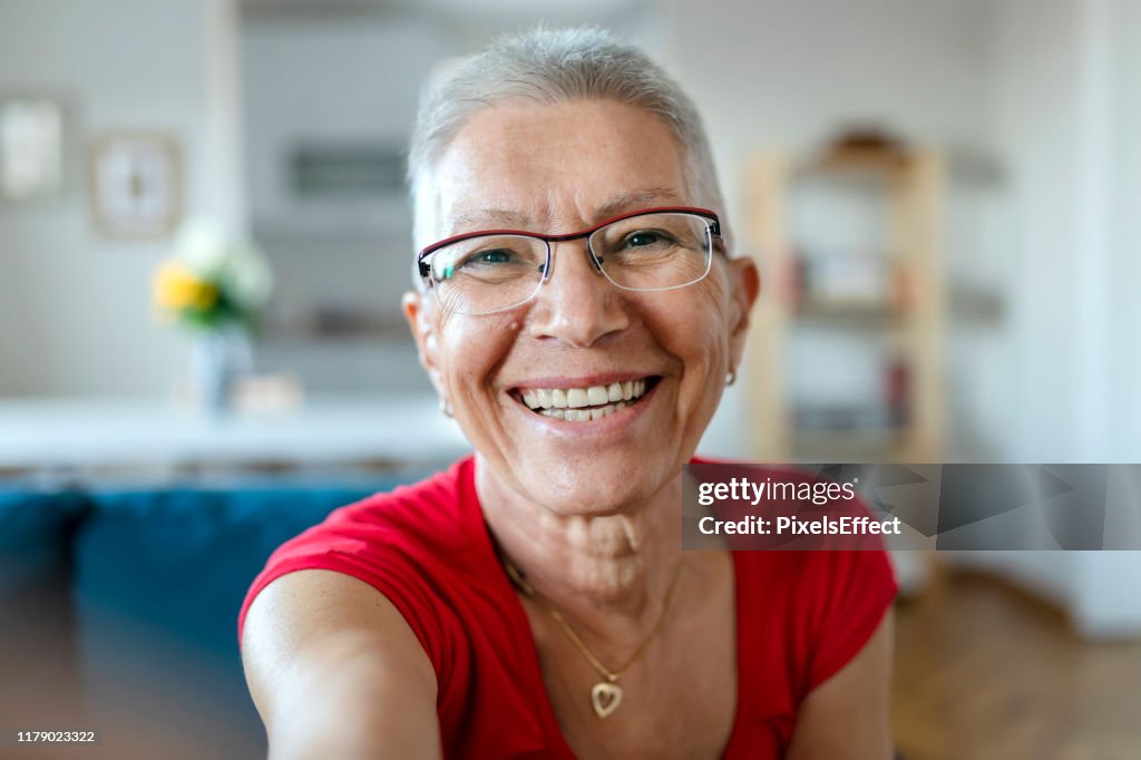 Quem disse que selfies são apenas para os jovens?