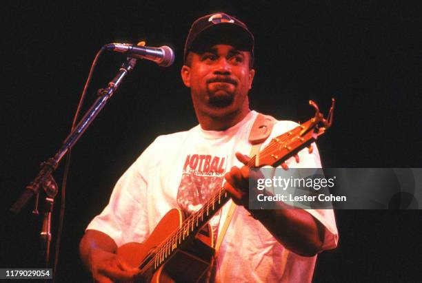 Darius Rucker of Hootie & the Blowfish performs onstage circa 1995.