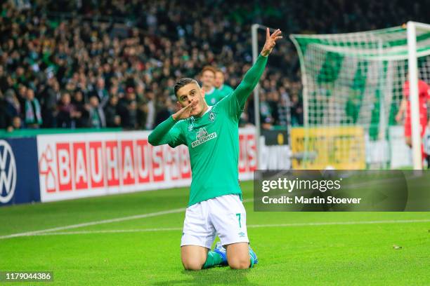 Milot Rashica of Bremen celebrates his goal during the DFB Cup second round match between Werder Bremen and 1. FC Heidenheim 1846 at Wohninvest...