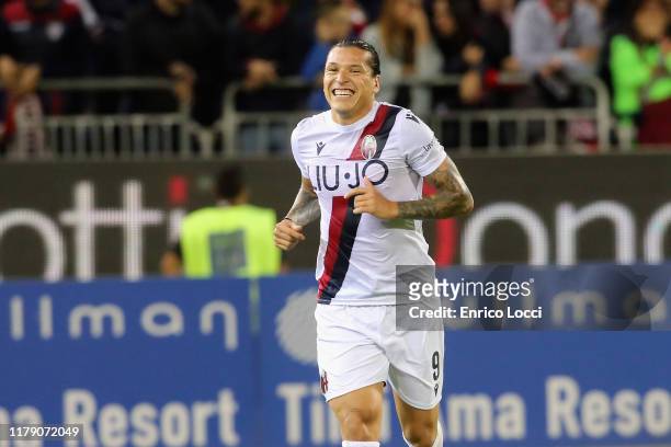 Federico Santander of Bologna celebrates his goal to 0-1 during the Serie A match between Cagliari Calcio and Bologna FC at Sardegna Arena on October...